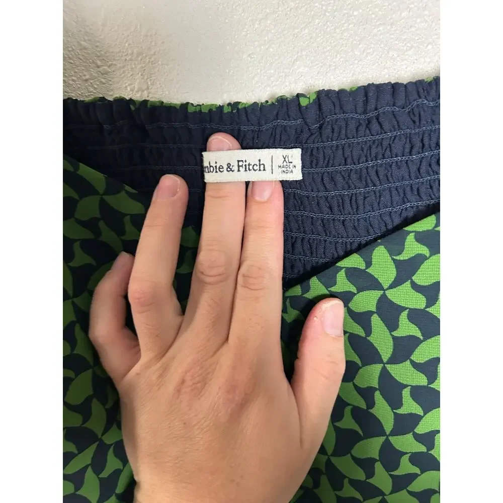 Abercrombie & fitch printed puff sleeve crop top green navy size XL